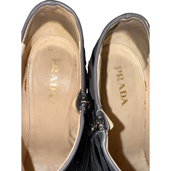 Prada Women's Ankle Boots Grey Leather Tiger Booties Heeled Zip EU 39 US 8.5 - Picture 8 of 9